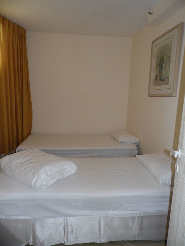 Hotel Blue Weiss Нетания Екстериор снимка